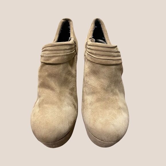Me Too Tan Suede Platform Ankle Booties 7 - Picture 3 of 5